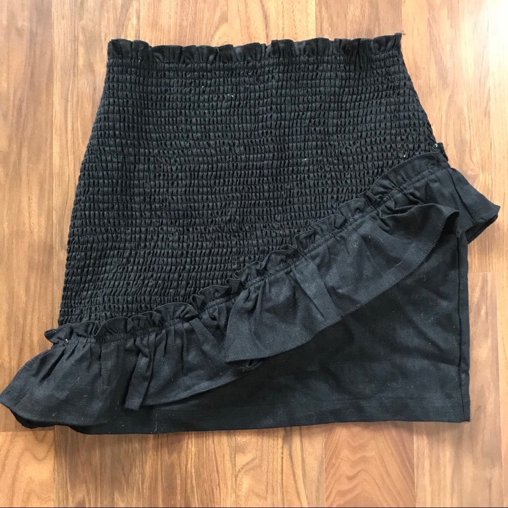 Need Supply Stelen "Eva" linen ruffle mini